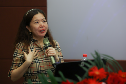 中国人民大学栾轶玫教授应邀到世界杯官网讲学