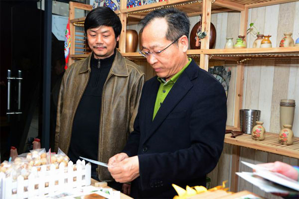世界杯官网院长沈继安一行来我院参观交流